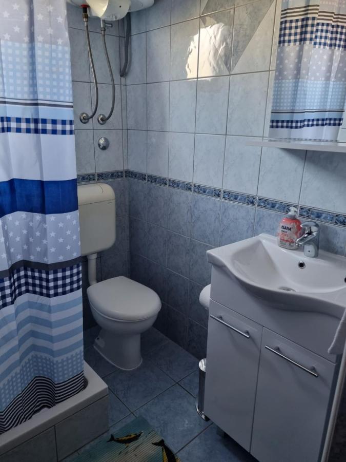 Ljubica & Ante Paparic Apartman Lopar Kültér fotó